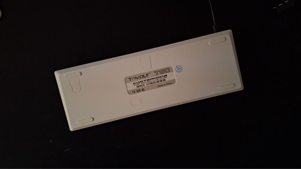 Продаю игровую механическую клавиатуру