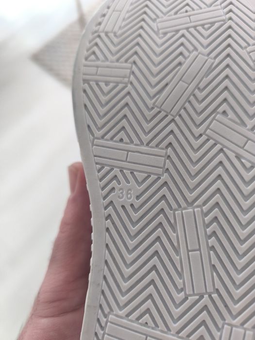 Buty Tommy Hilfiger rozmiar 36