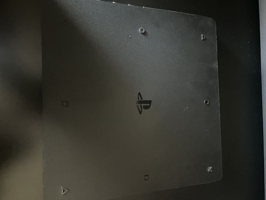 Konsola Playstation 4
