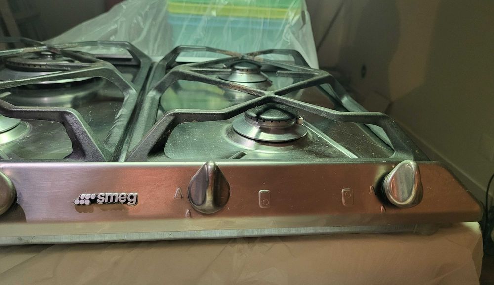 Placa de Gás SMEG SRV564GH – 60 cm – Aço Inoxidável – 4 Bicos – Usada