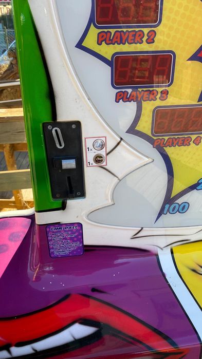 Maquina Kicker, teste a sua força. Maquina arcade