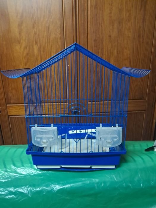 Vendo.   gaiolas