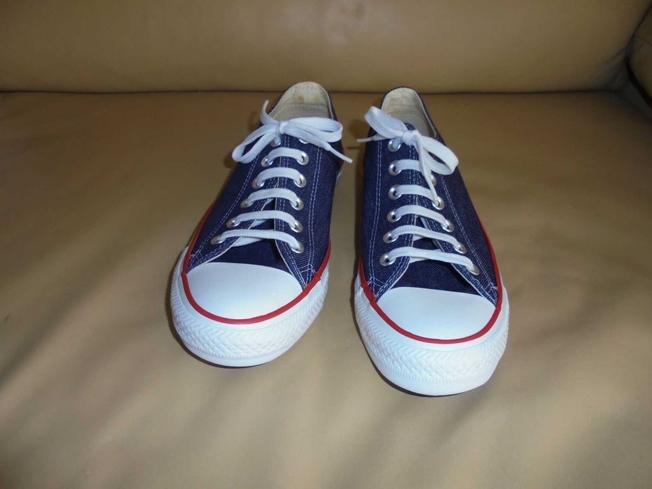 ténis de senhora da marca CONVERSE ALL STAR