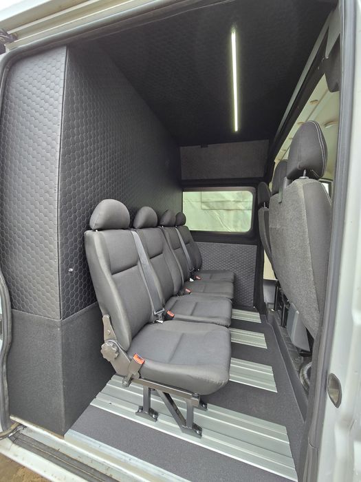 Zabudowa busa Fotele do busa montaż foteli homologacja do busa Master