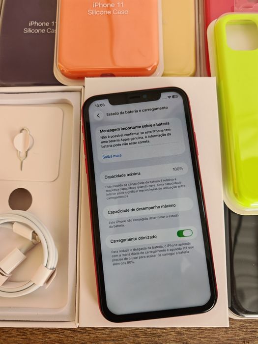 iPhone 11 128GB 6.1* Vermelho em Bom estado  Aceito Retomas