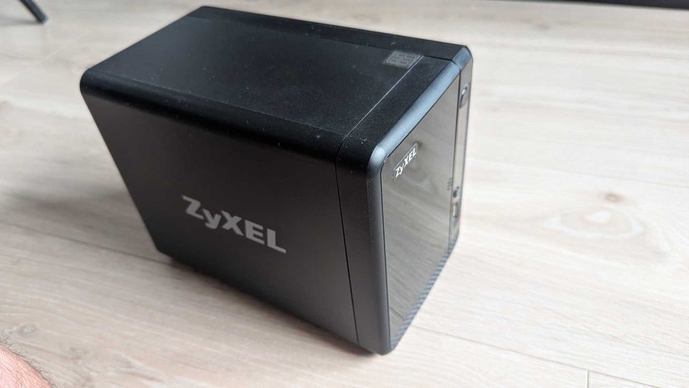 Serwer NAS Zyxel 326