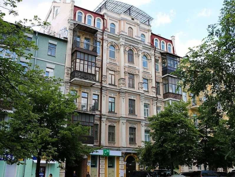 Оренда пентхаусу 406 м² в центрi Києва, вул. Шота Руставелі