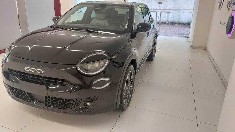 Fiat 600439554789407477760
