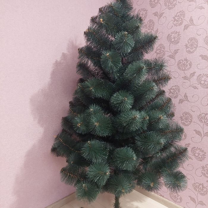 Штучна    ялинка