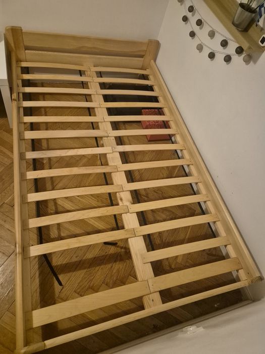 Rama łóżka sprzedam