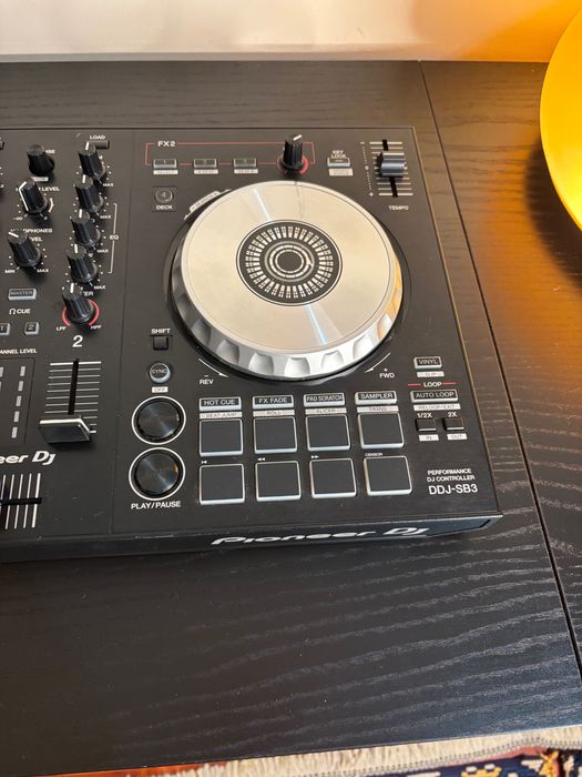 Controladora Pioneer DDJ-SB3