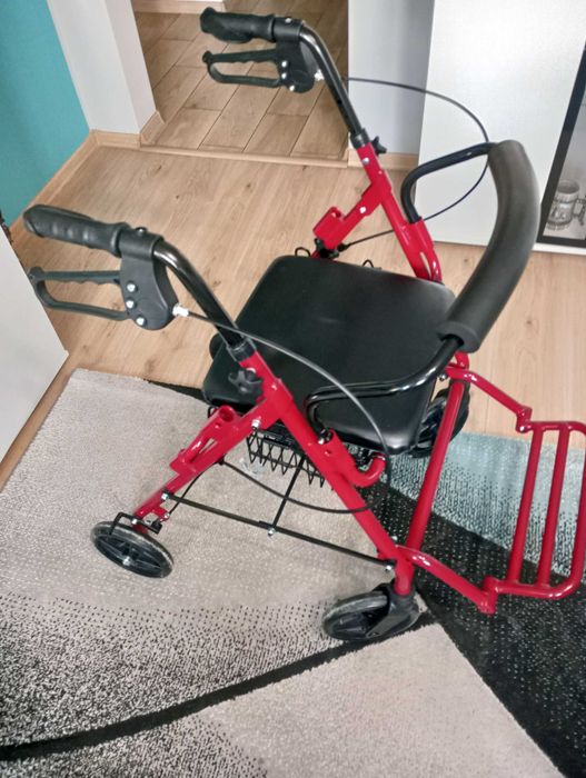 Sprzedam chodzik i balkonik