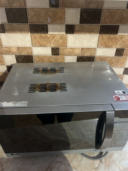 Микроволновка , мікрохвильова піч LG