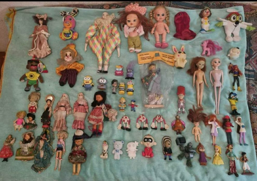 Bonecos Bonecas Variados etc valor cada