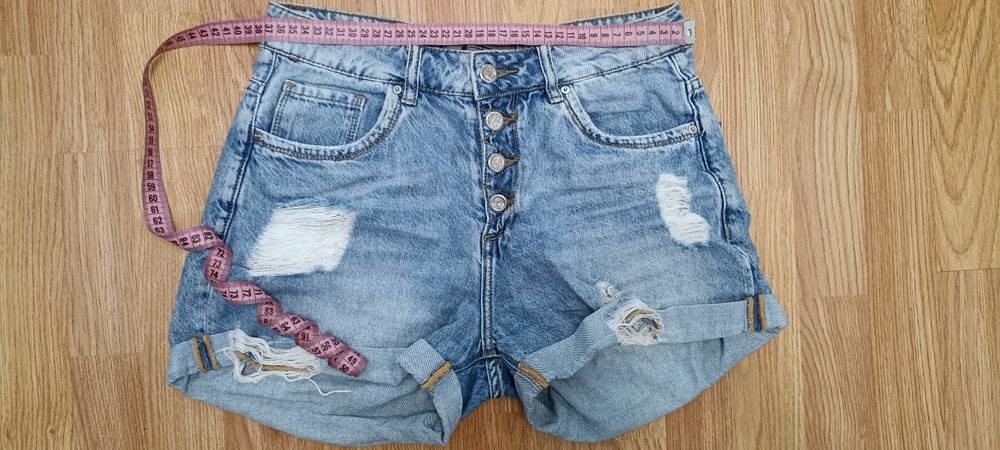 Джинсові шорти вживане