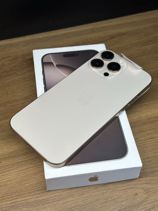 Iphone 16 pro max 256 GOLD