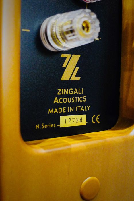 Kolumny głośnikowe Zingali Quantum Array 2.8