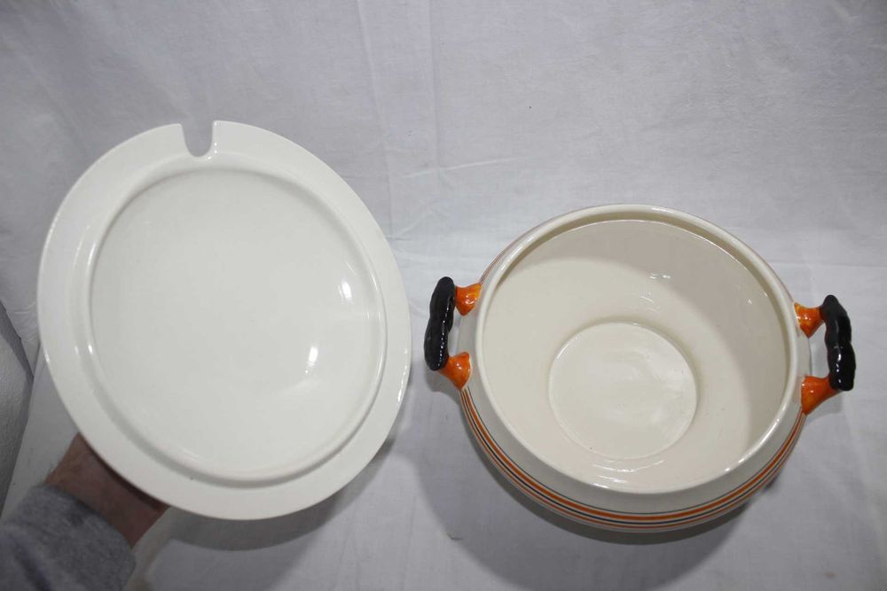 Terrina / Sopeira - Loiça Sacavem - Laranja preto - Design modernista