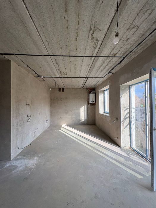 р Двоян у масиві Криниченька, двоповерховий, автономне газове