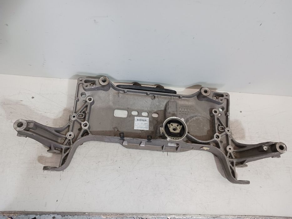 Charriot frente VOLKSWAGEN Passat (A32, A33)
