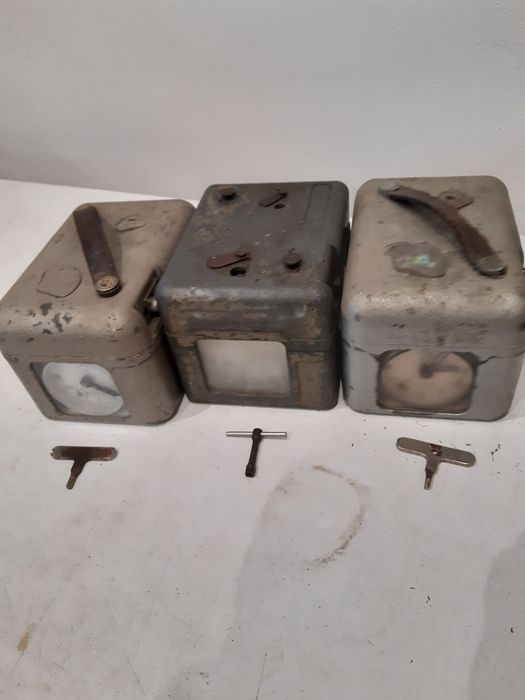 Selling 5 pigeon racing timers447435660948951043