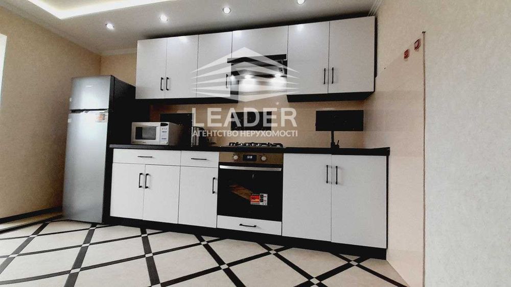 Сдам 3х.Поділля-СТИЛЬНА-УКОМПЛЕКТОВАНА- Нова вбуд. кухня-Нова техніка!