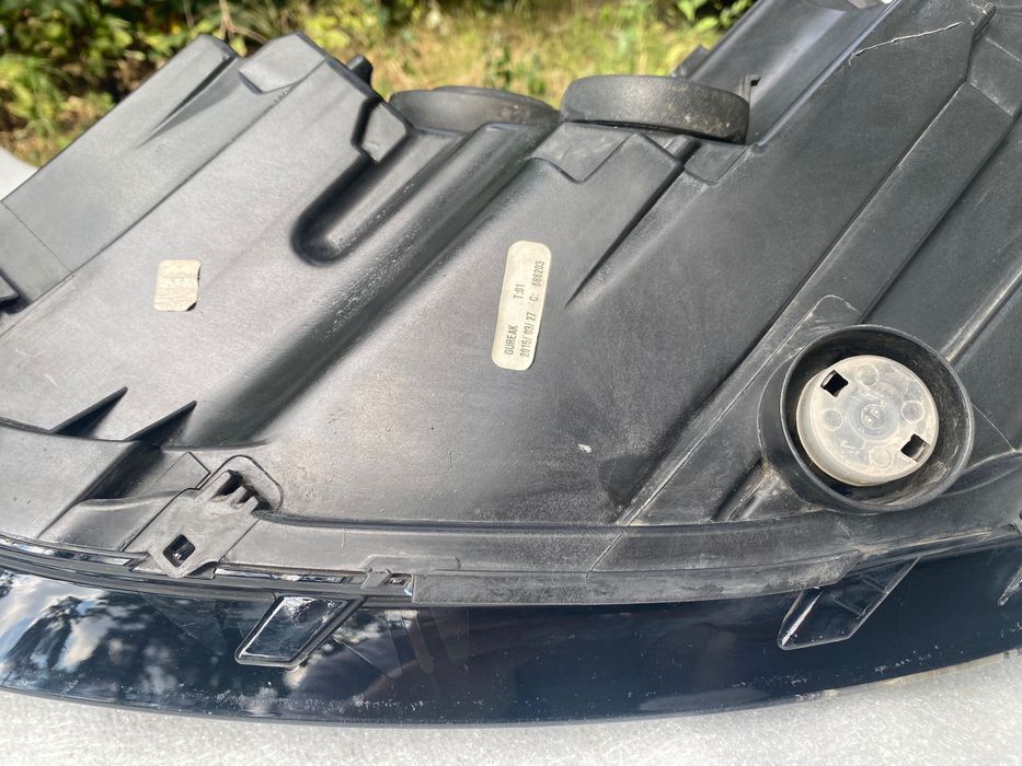 Передня фара Volkswagen Golf 7