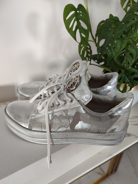 Piękne espadryle sportowe naturalna skóra złote srebrne 39