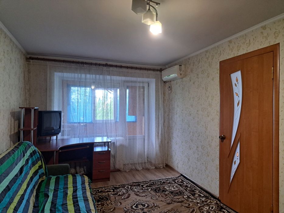 Оренда три кімнатноі квартири біля  Райлікарні