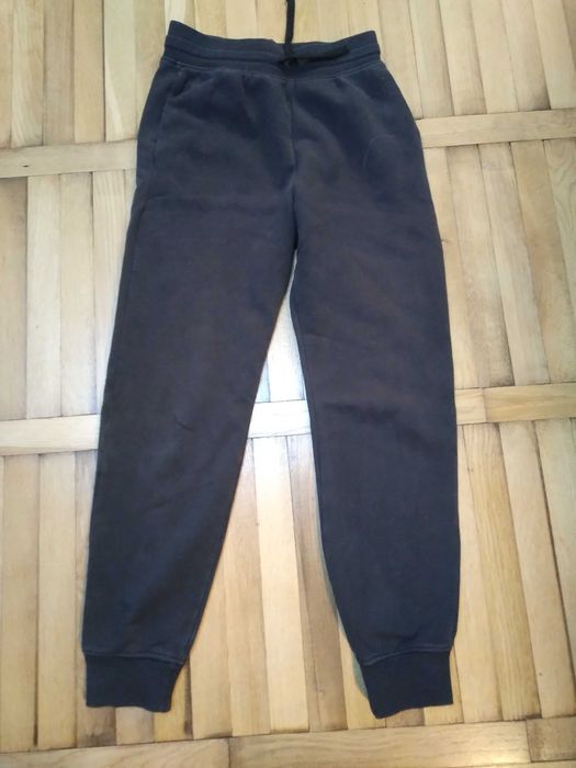 Zestaw ubrań chłopięcych bluza 152