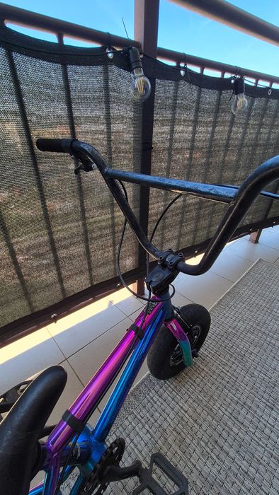Mini BMX na grubych oponach