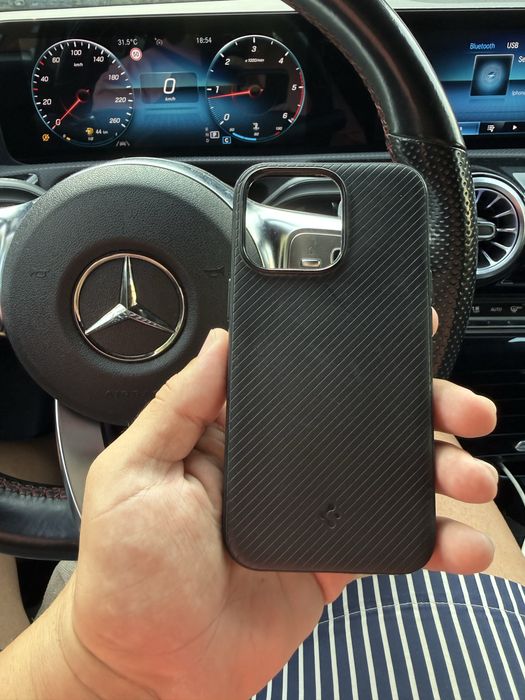 Capa Iphone 13 pro da spigen