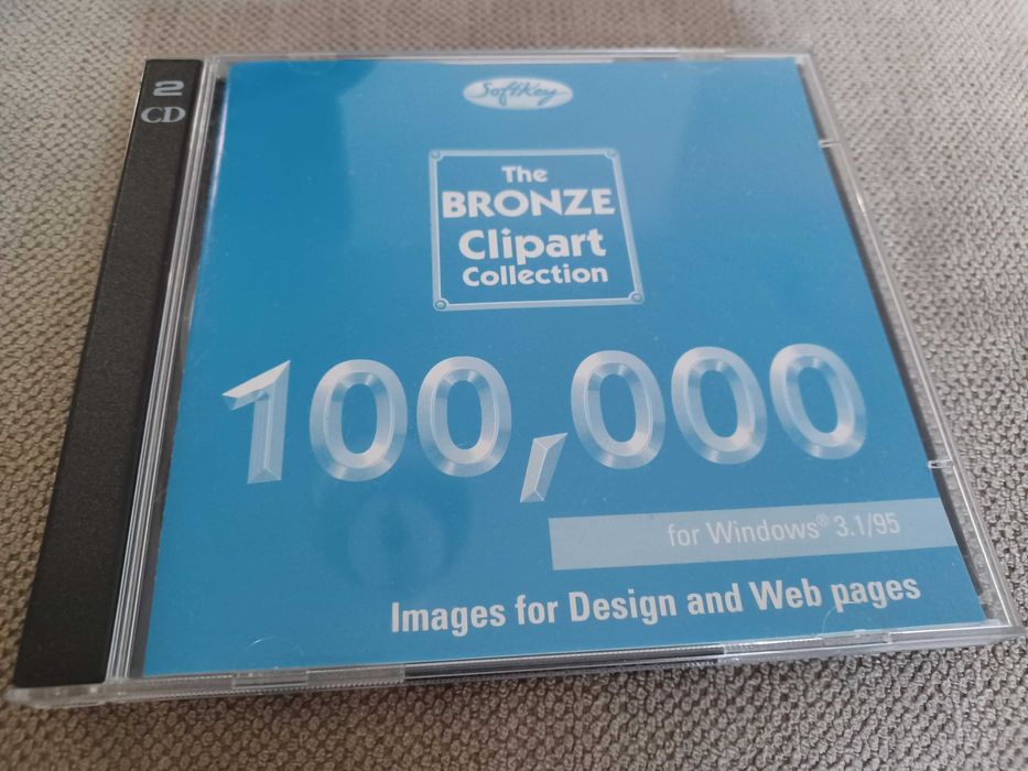 CD 100.000 Clipart