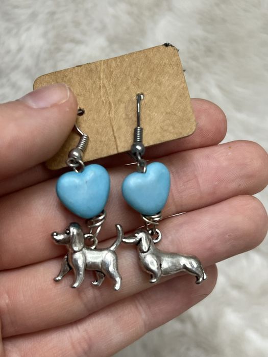 Słodkie kolczyki jamniki