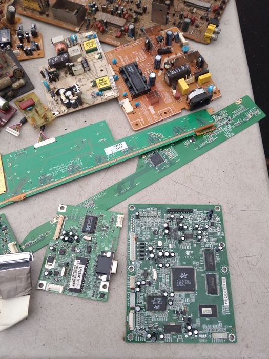 Продам платы разные.