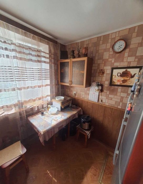 Продам 2х комнатную квартиру в центре
