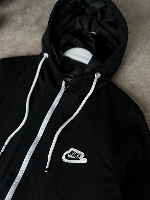 Чоловіча вітровка Nike на підкладці Premium