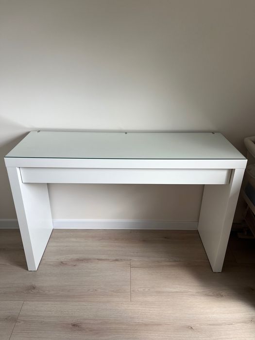 Toaletka, biurko Ikea Malm