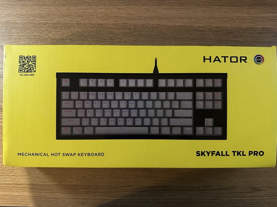 Hator Skyfall TKL Pro — механічна клавіатура з hot-swap