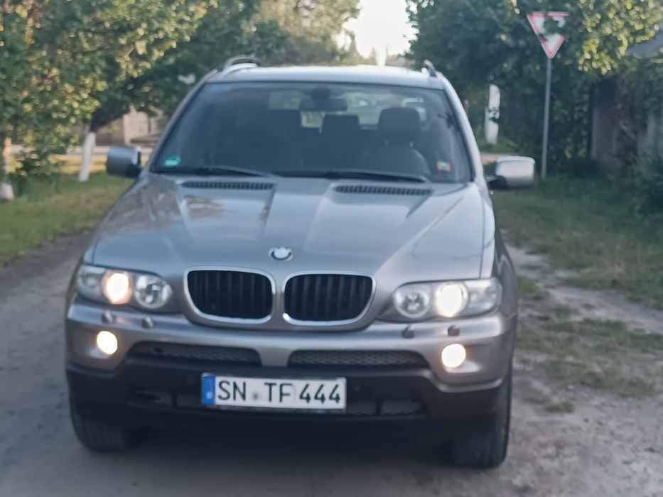 Продам BMW X5 E53