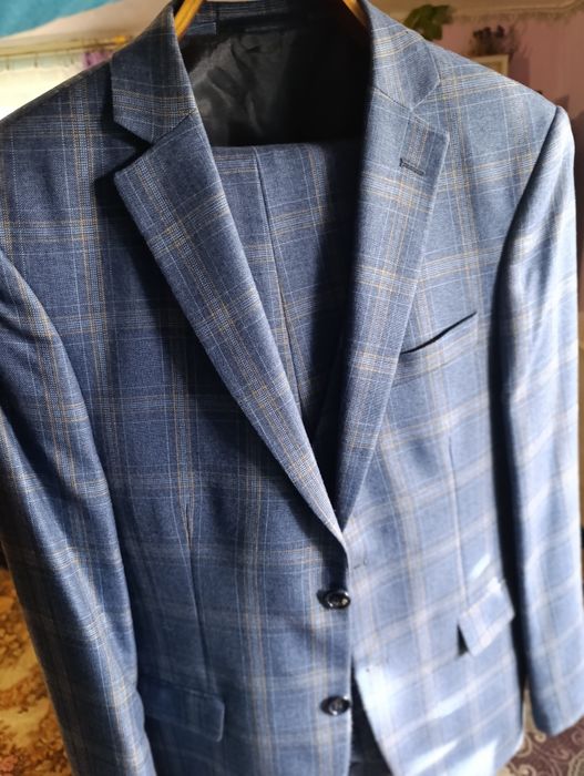 Продам костюм...