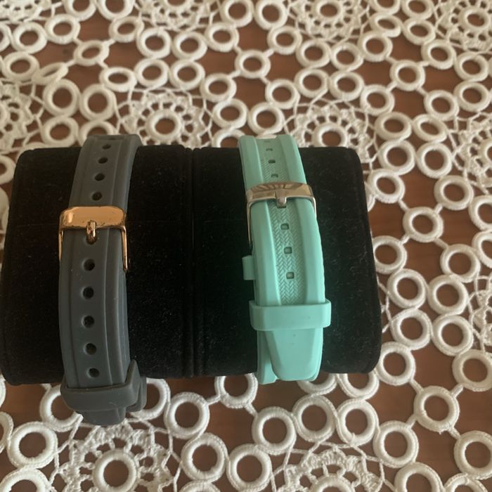 Conjunto de 2 relógios