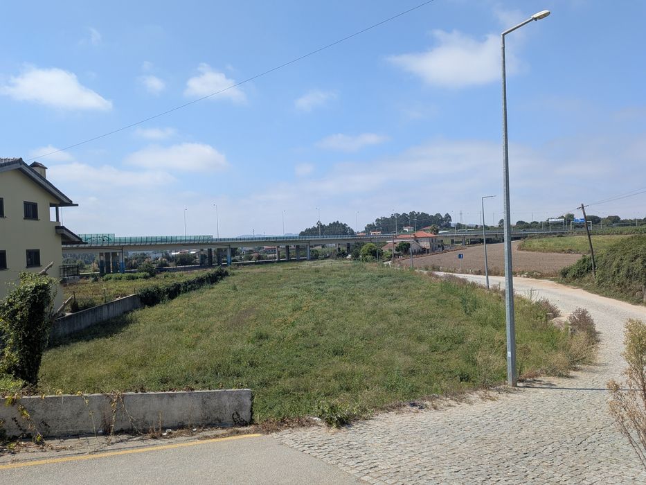 Aluga-se terreno em Gondomar