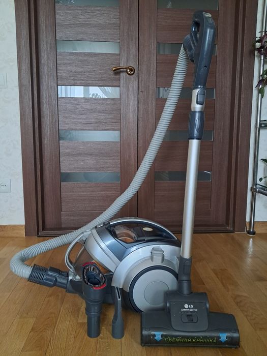 Продам пилисос  LG