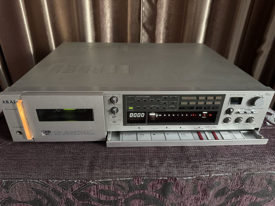 Продам кассетную деку Akai gx-f91