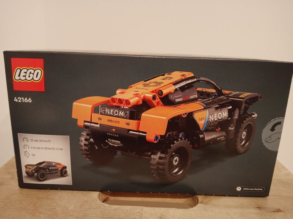 LEGO Technic 42166, samochód wyscigowy, McLaren Neom.
