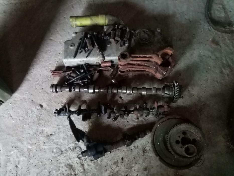 Запчастини до двигуна Ом 352