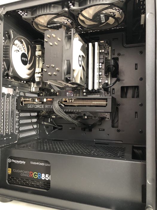 Ігровий компʼютер: RTX 3070; Ryzen 7 3700X; 32 GB DDR4 (3600 MHz); m2 SSD 1тб