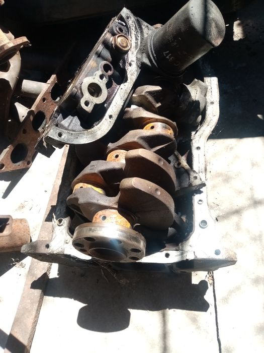 Поддон двигателя каризма 1.8 gdi