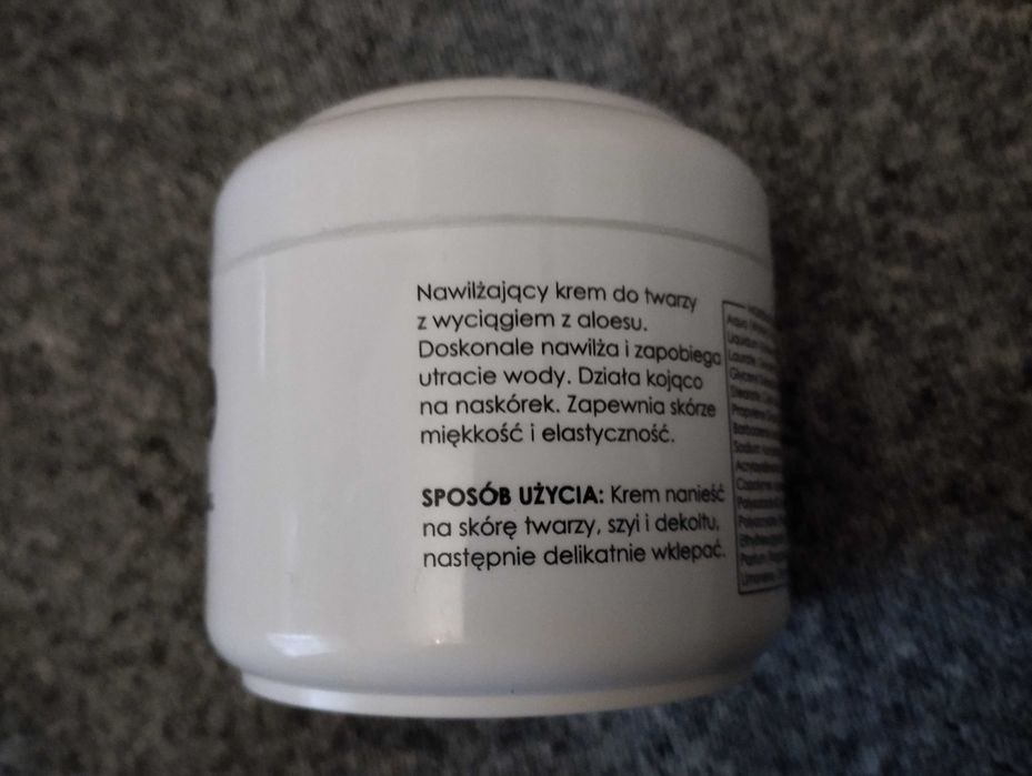 ZIAJA Krem nawilżający witaminy - 100 ml   95% składników naturalne